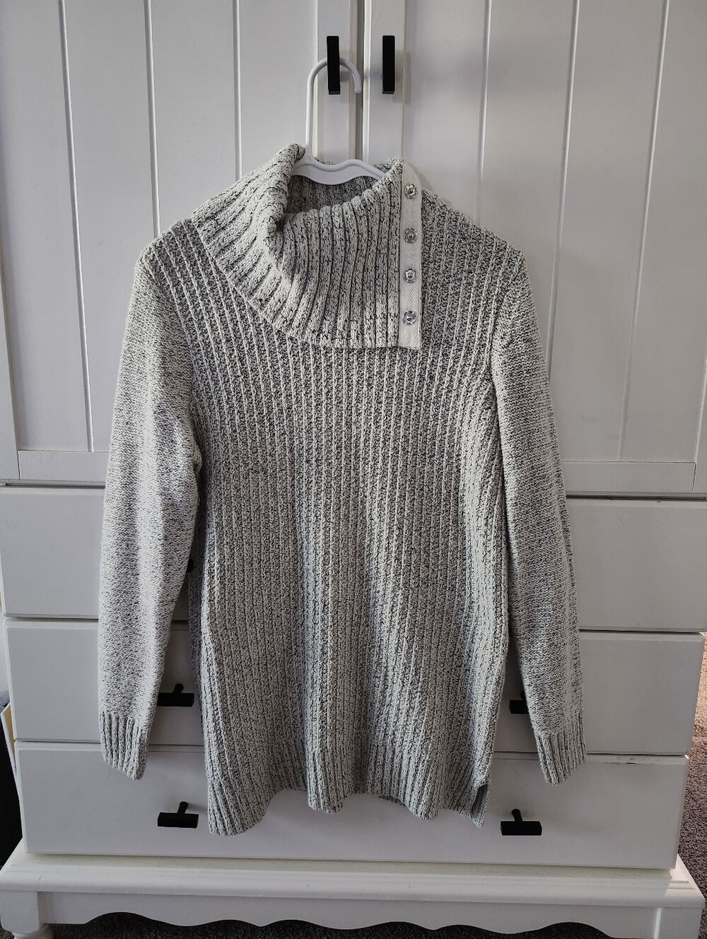 Denver Hayes Cozy Ribbed Funnel Neck Sweater - Light Gray Sz M